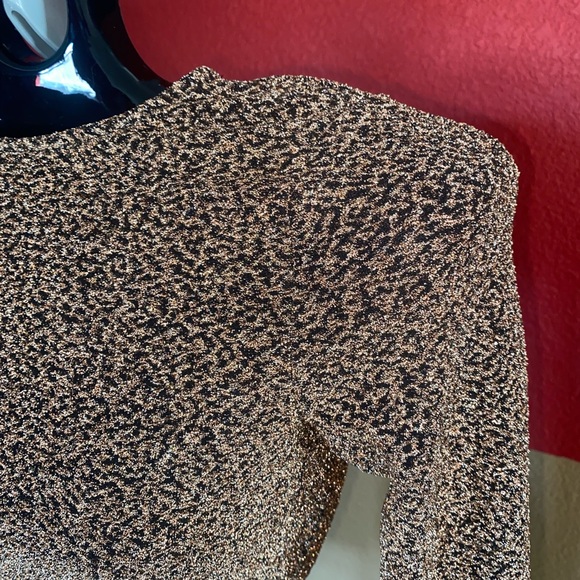 Textured gold and black crop top - Picture 2 of 2